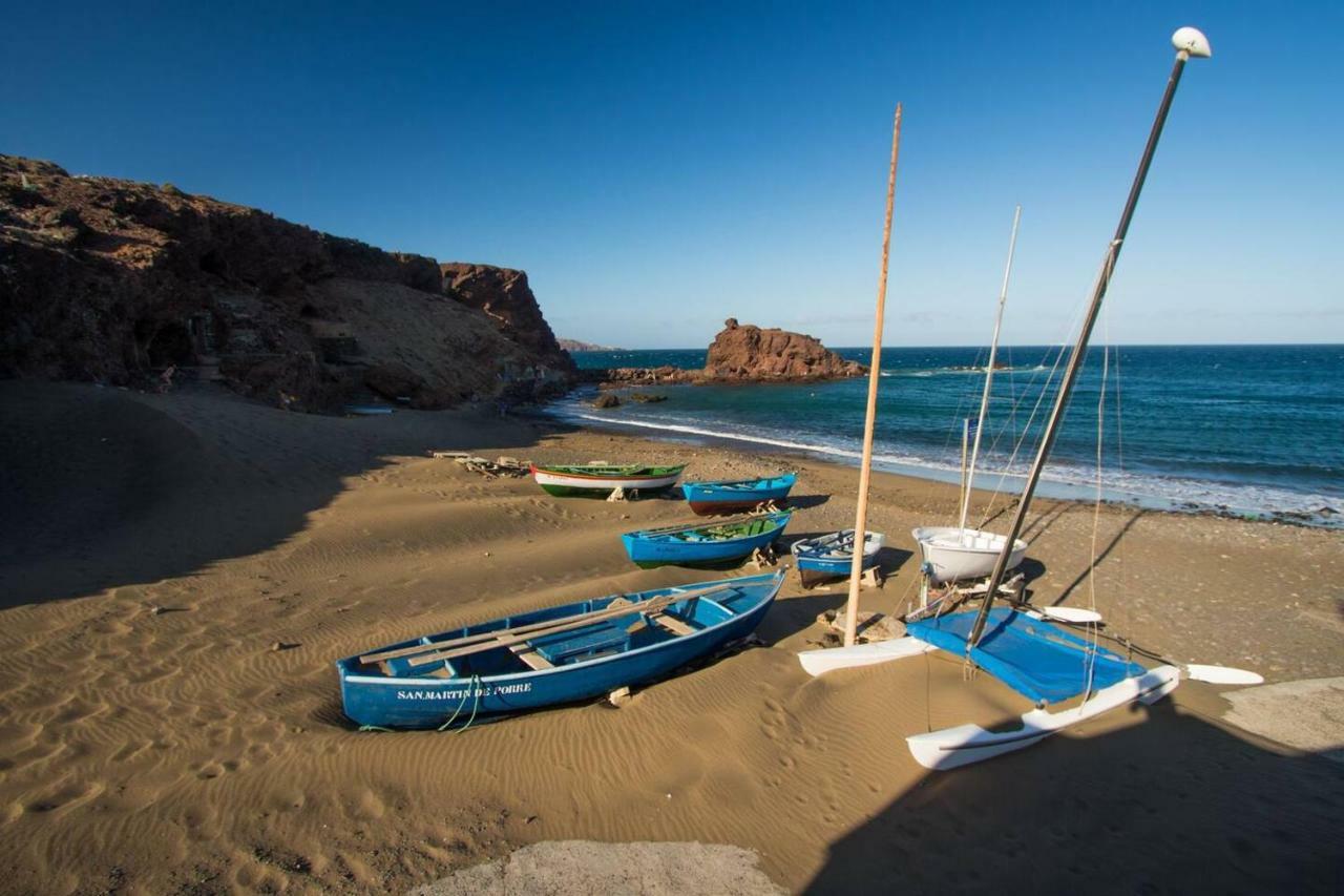 Burero Beach Stay - Comfy - Near Airport & Beaches El Burrero ภายนอก รูปภาพ